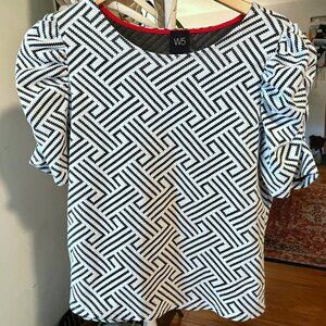 W5 Anthropologie Zig Zag textured puffed sleeve blouse Size M